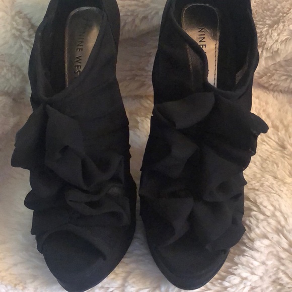 “Nine West Dress Shoe - Picture 3 of 3